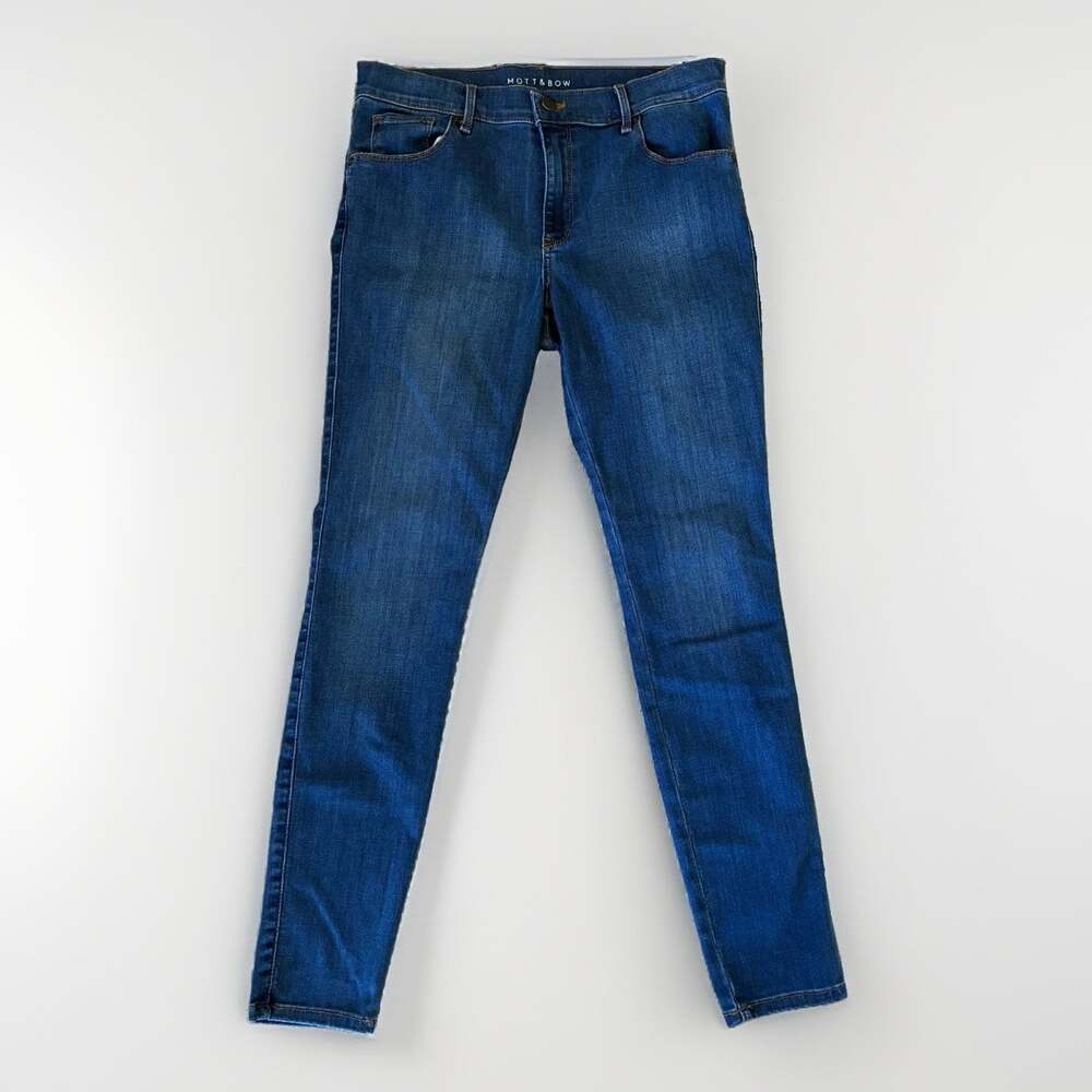 Mott and Bow Women’s Mid Rise Skinny Blue Jean 31 Length 30 NWOT Stretch Denim